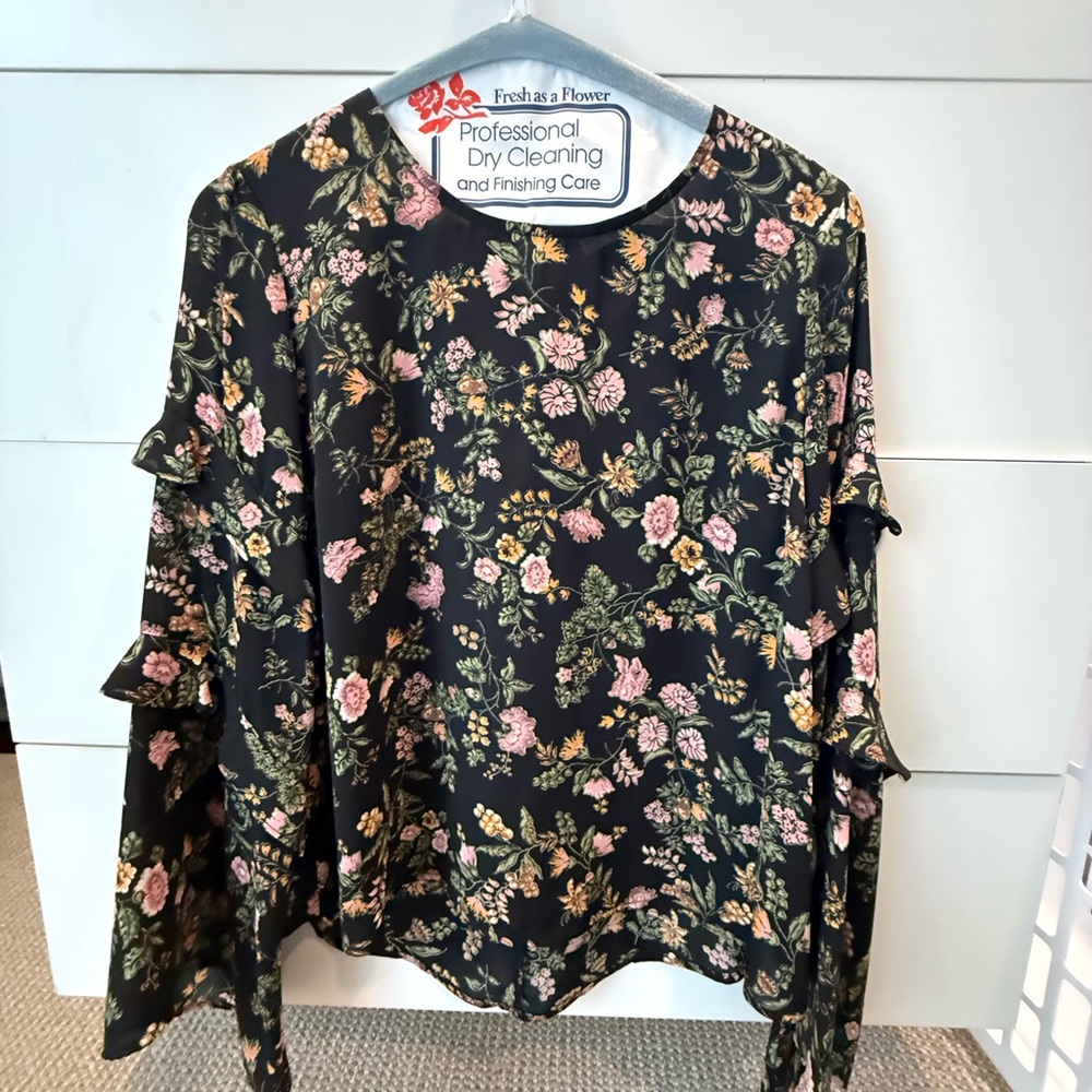 Lush Black Floral Long-Sleeve Ruffle Blouse